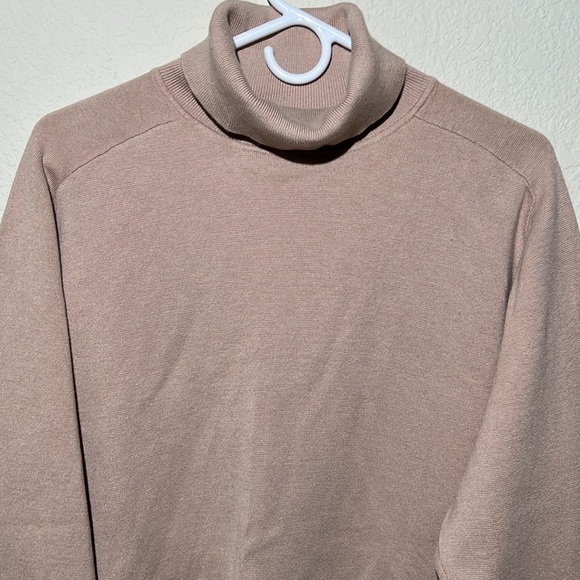 Universal Standard Milano Turtleneck Sweater Cotton Silk - Picture 3 of 6